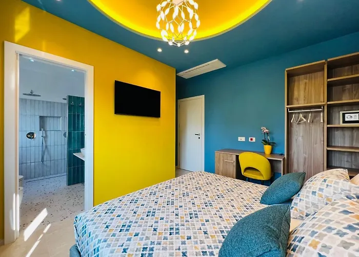 Πανσιόν Yourhome - Lucrezia 4*