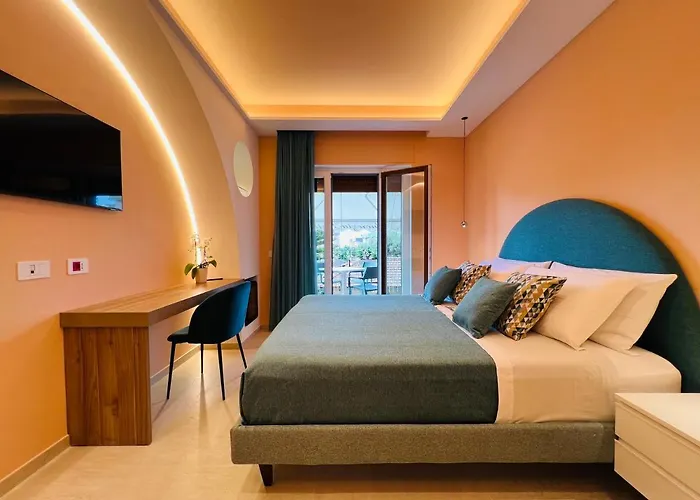 Πανσιόν Yourhome - Lucrezia 4*